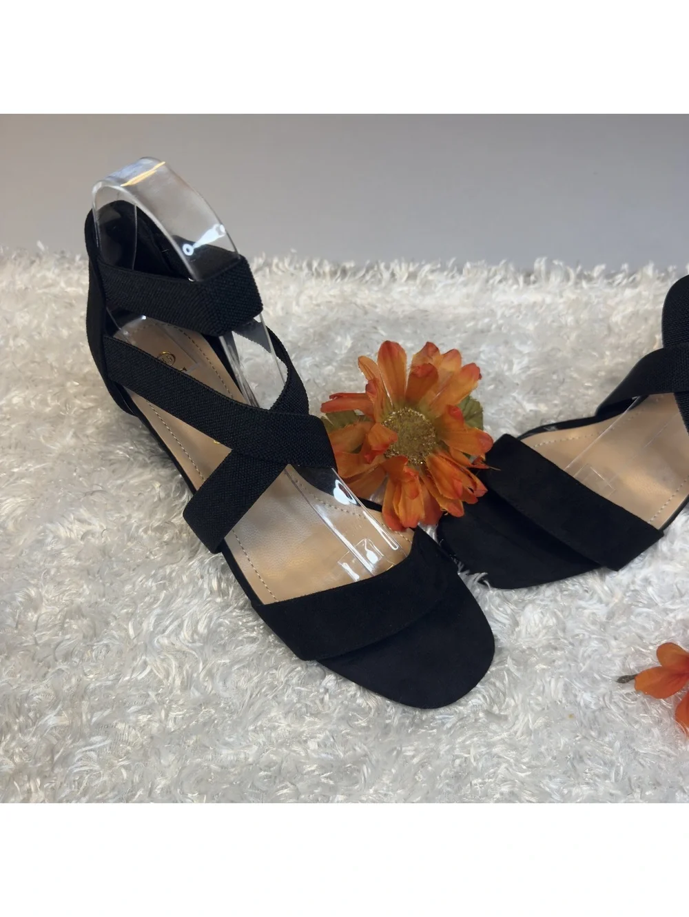 Dream Pairs Black Size 8.5 Wedge Sandals Crisscross Straps
